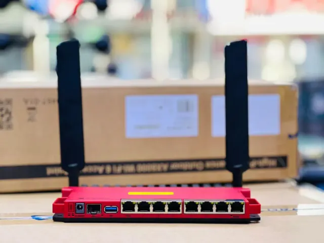 MikroTik L009UiGS-RM 8?Port